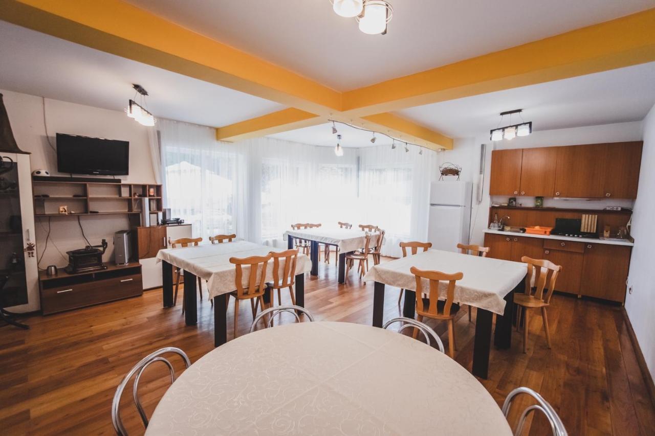 La Padure Pensiune-Restaurant Novaci-Străini المظهر الخارجي الصورة